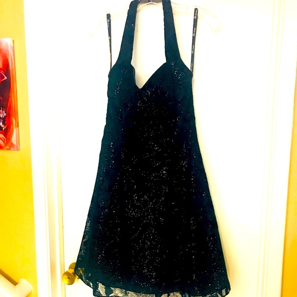 Vintage Backless Halter Dress - Picture 3 of 10